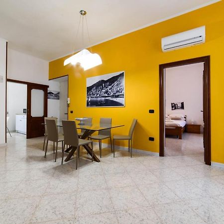 Casa Vacanze “In Centro” Salerno Exterior foto