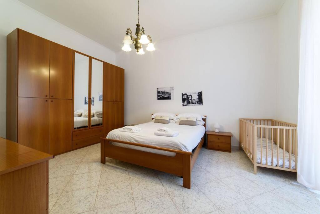 Casa Vacanze “In Centro” Salerno Exterior foto